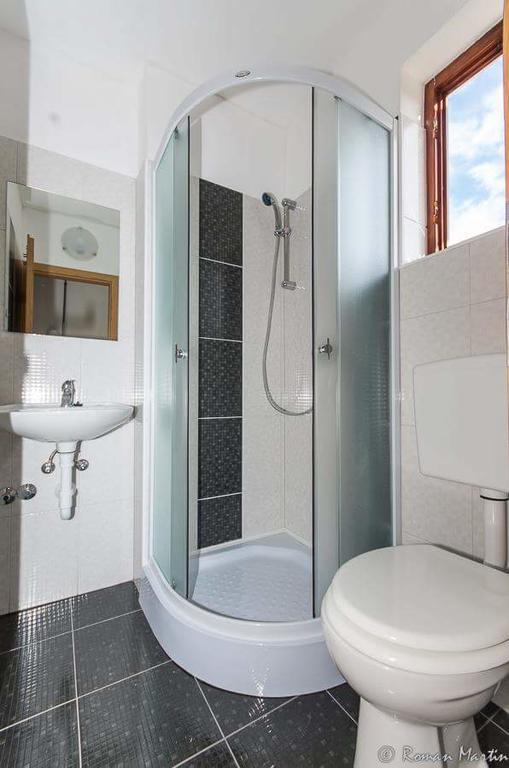 Apartmani Barisic Бродариця Екстер'єр фото