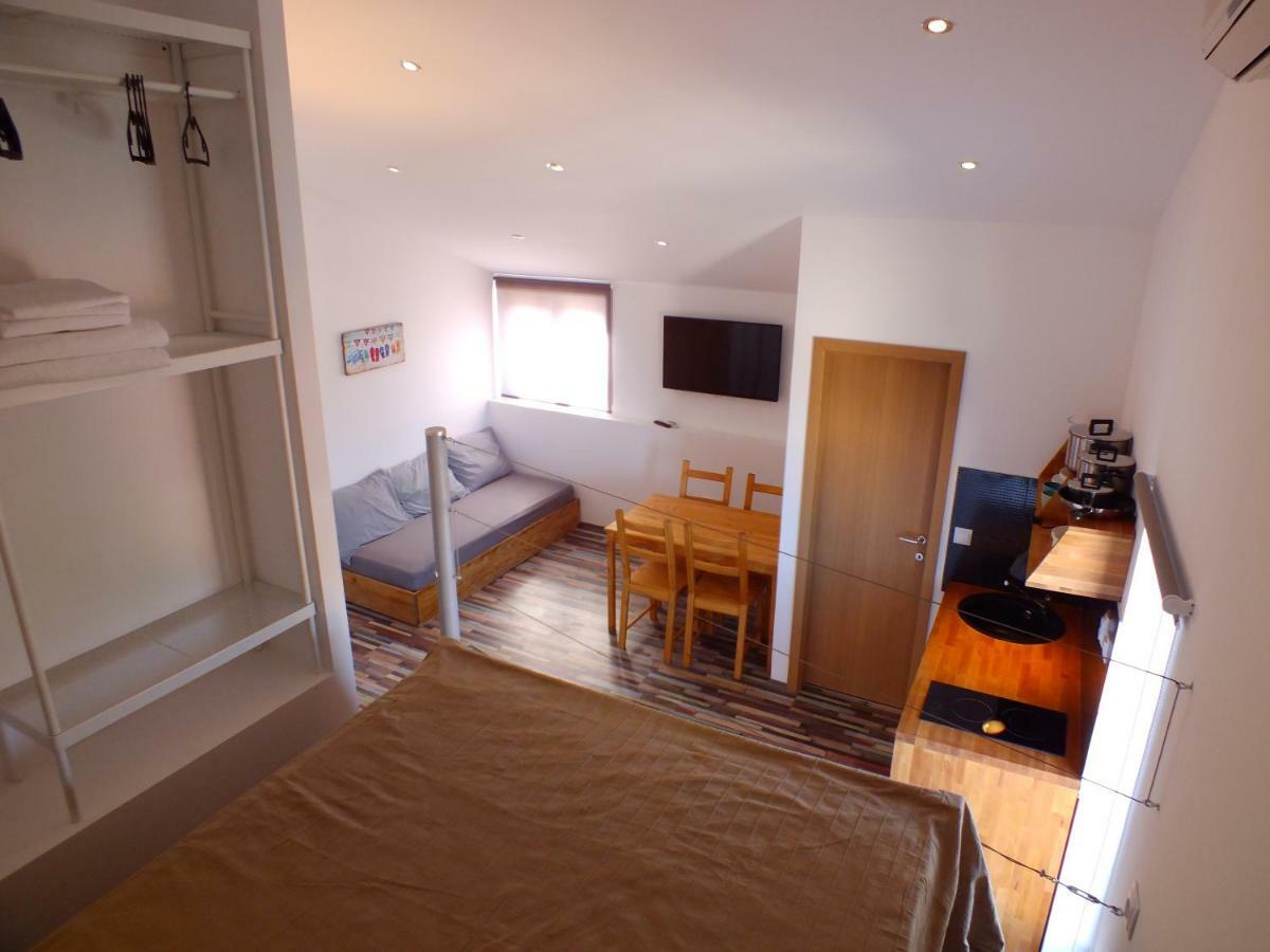 Apartmani Barisic Бродариця Екстер'єр фото