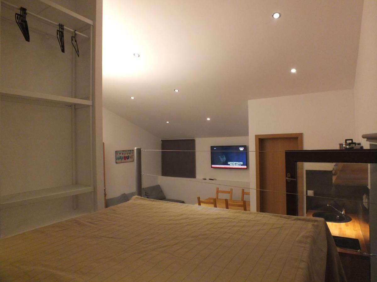 Apartmani Barisic Бродариця Екстер'єр фото